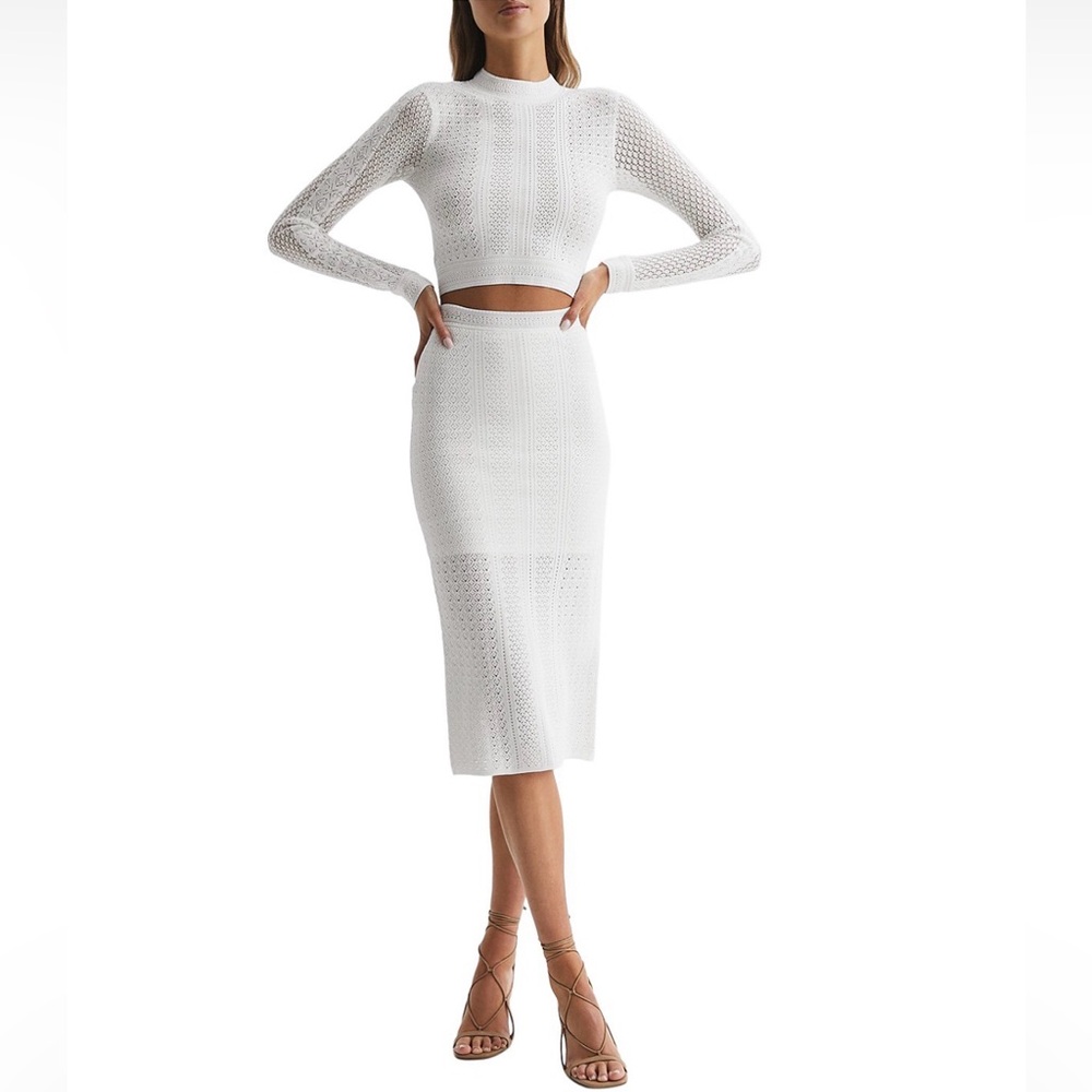 Elegant White Knit Midi Skirt